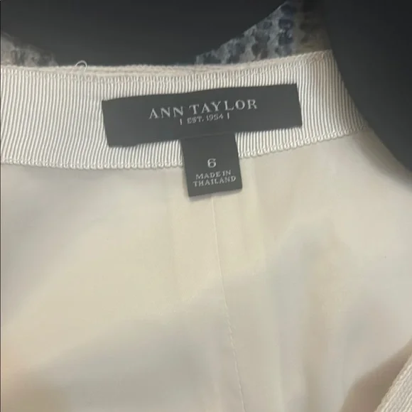 The Limited Black Blazer Size Small and Cream Skirt Set Size 6 - Picture 4 of 5